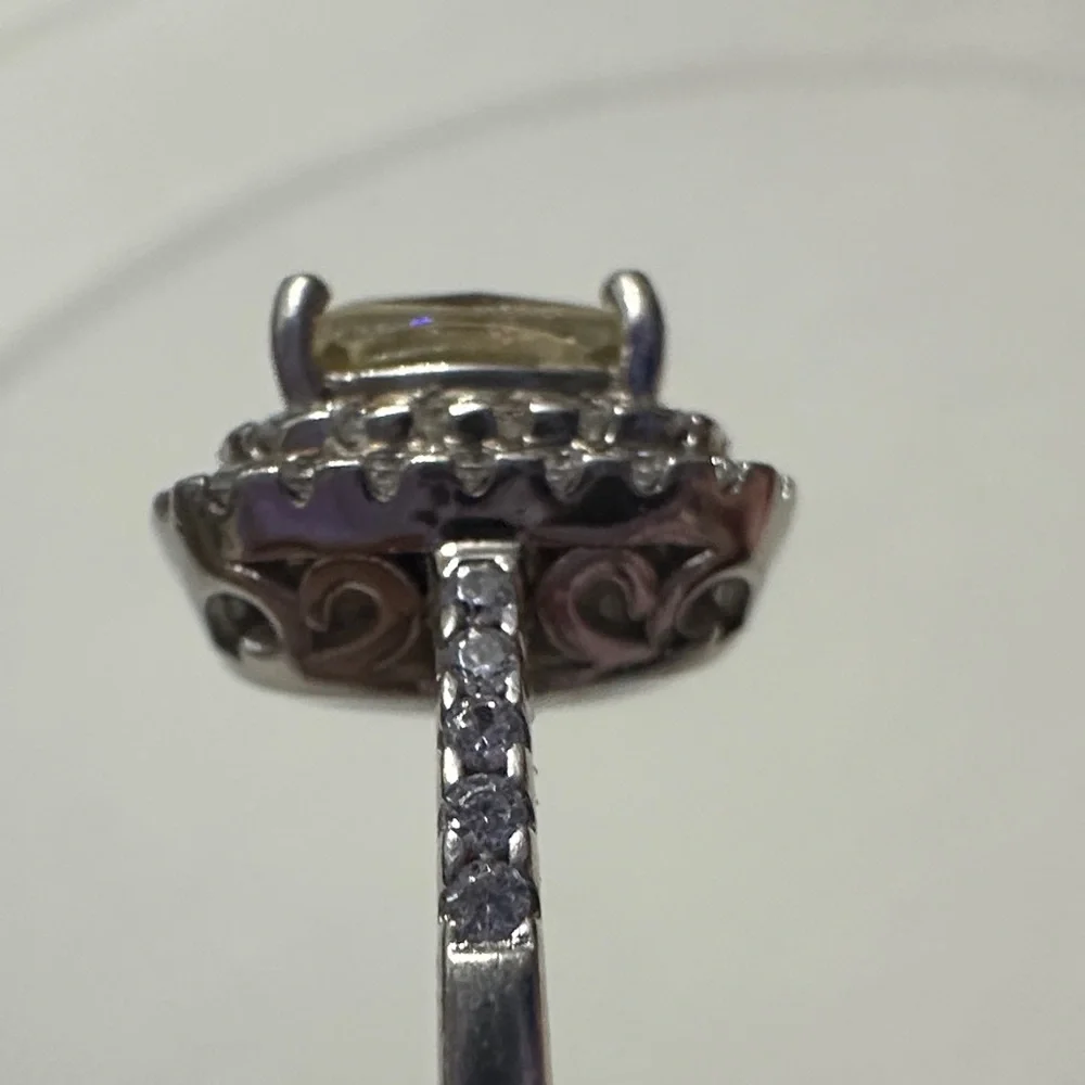 Elegant Silver and Gold-Toned Women's Ring